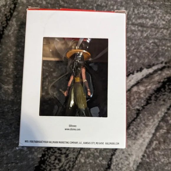 Disney Raya Hallmark ornament NEW - Picture 3 of 4